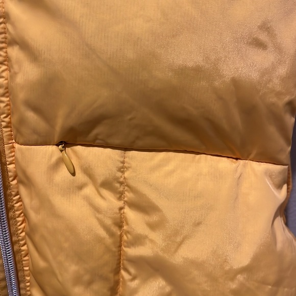 FU DA NY Yellow Puffer Vest Jacket Duck Down Medium EUC - Picture 2 of 6